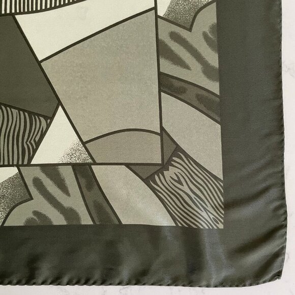 Picasso Art Inspired w Wide Solid Border 34" x 34" Square Scarf Green - no tags - Picture 2 of 7